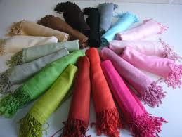 Shawls (Woolen, Polyster, Silk etc)