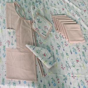Table cover, Napkin, Apron, Gloves, Potholder, Kitchen Towel Set