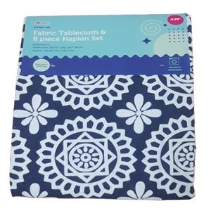 Printed Cotton Table Cloth with 8 Solid Napkin Set Stock