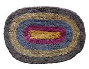 Oval Tuffted Bathmat Stock