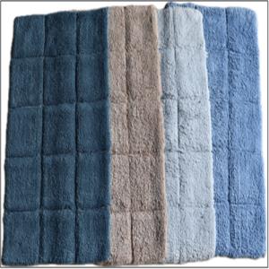 Box Candle Bathmat Stock