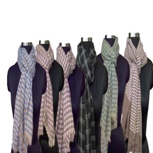 Wool check scarves.